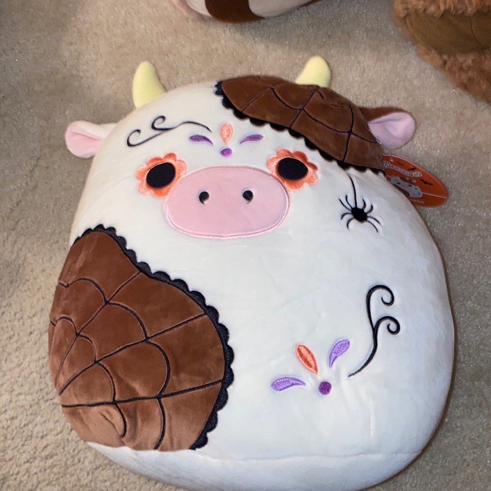 Day Of The Dead Ronnie the Cow squishmallow